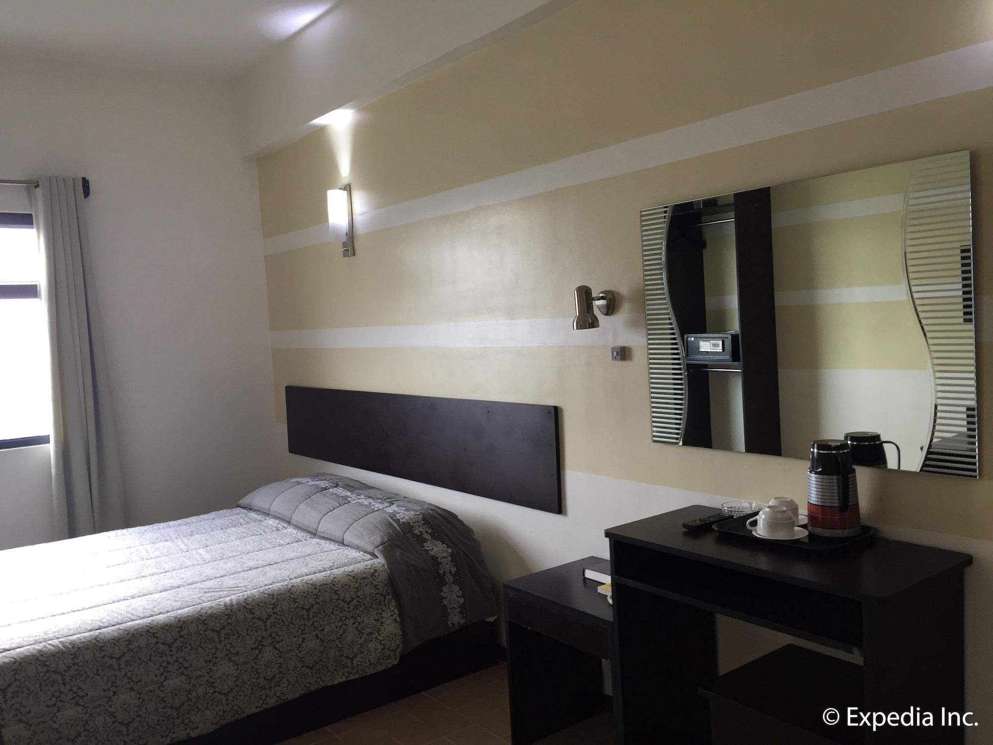 Metro Park Hotel Mandaue Cebu Kültér fotó
