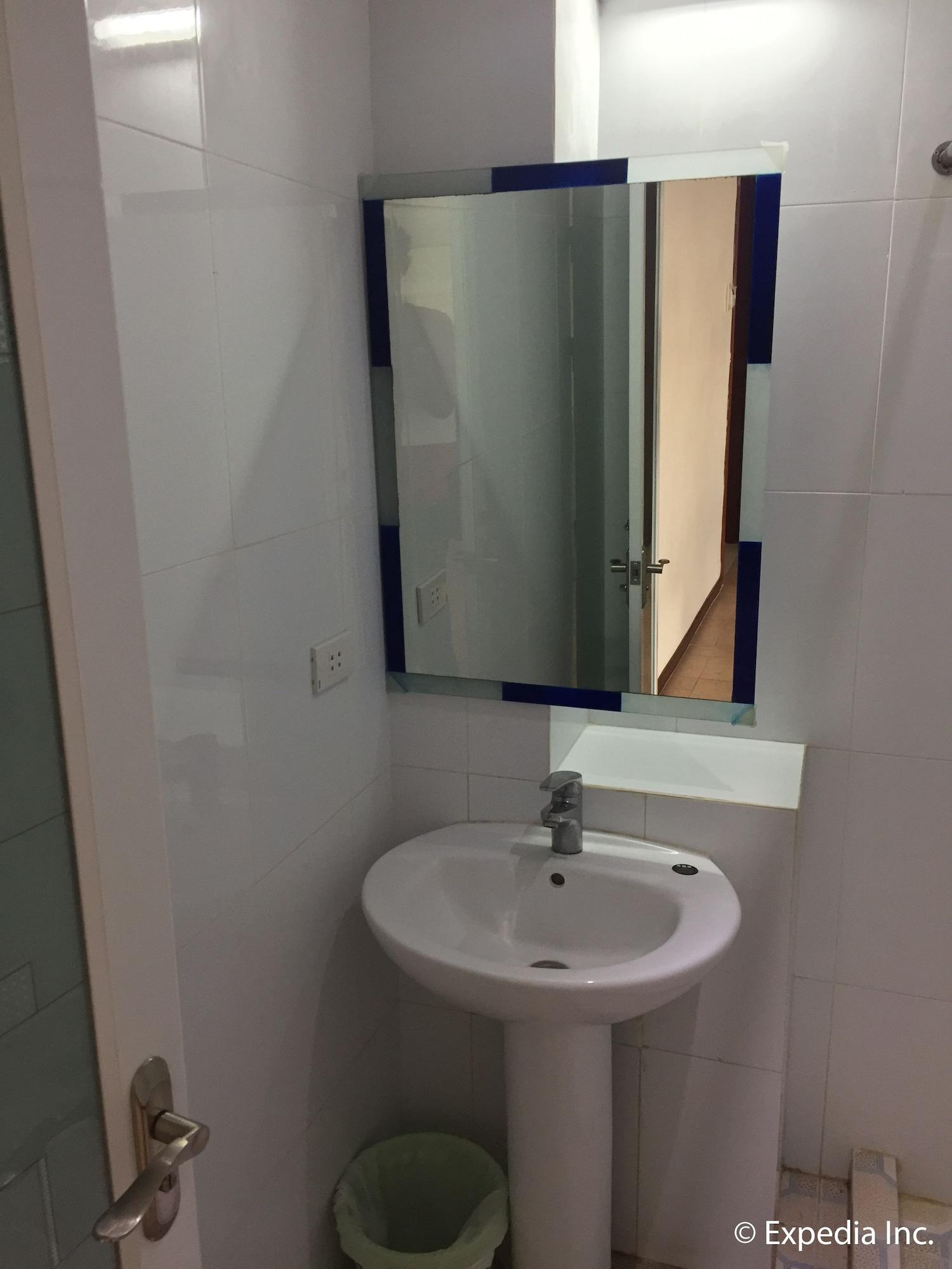 Metro Park Hotel Mandaue Cebu Kültér fotó