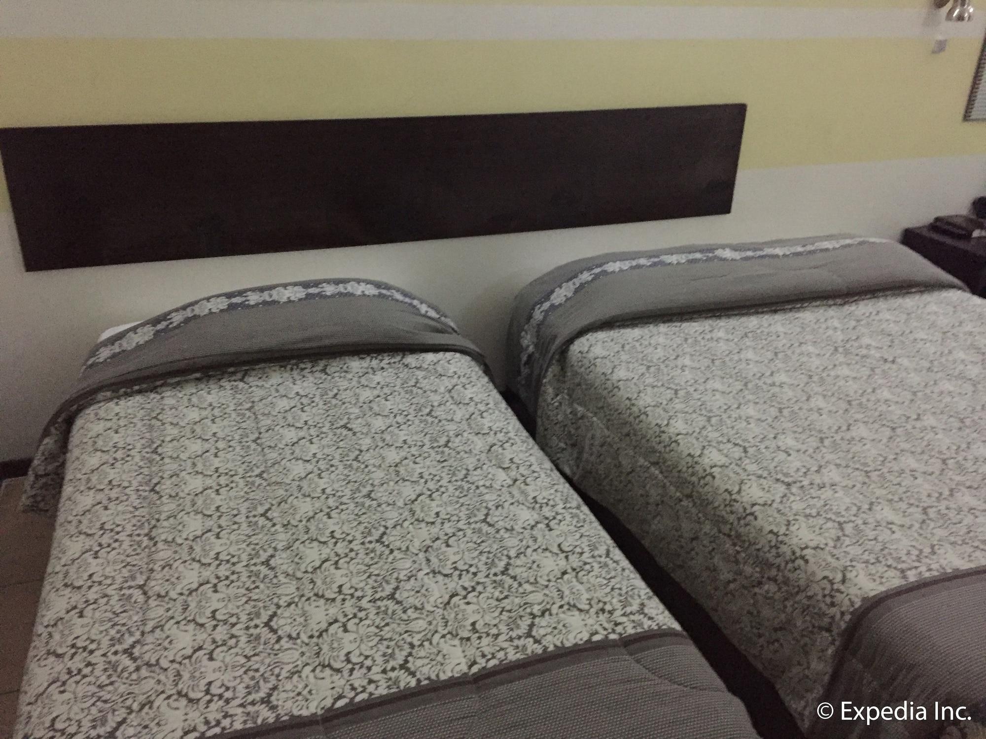 Metro Park Hotel Mandaue Cebu Kültér fotó