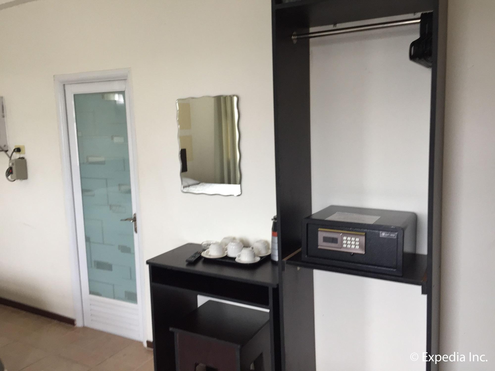 Metro Park Hotel Mandaue Cebu Kültér fotó