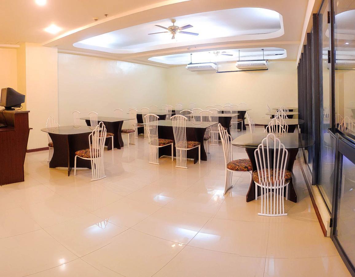 Metro Park Hotel Mandaue Cebu Kültér fotó