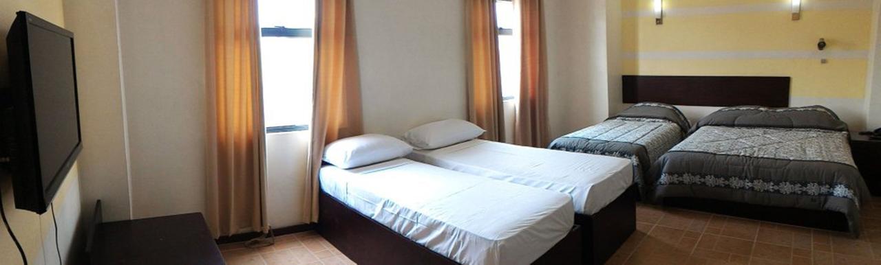Metro Park Hotel Mandaue Cebu Kültér fotó