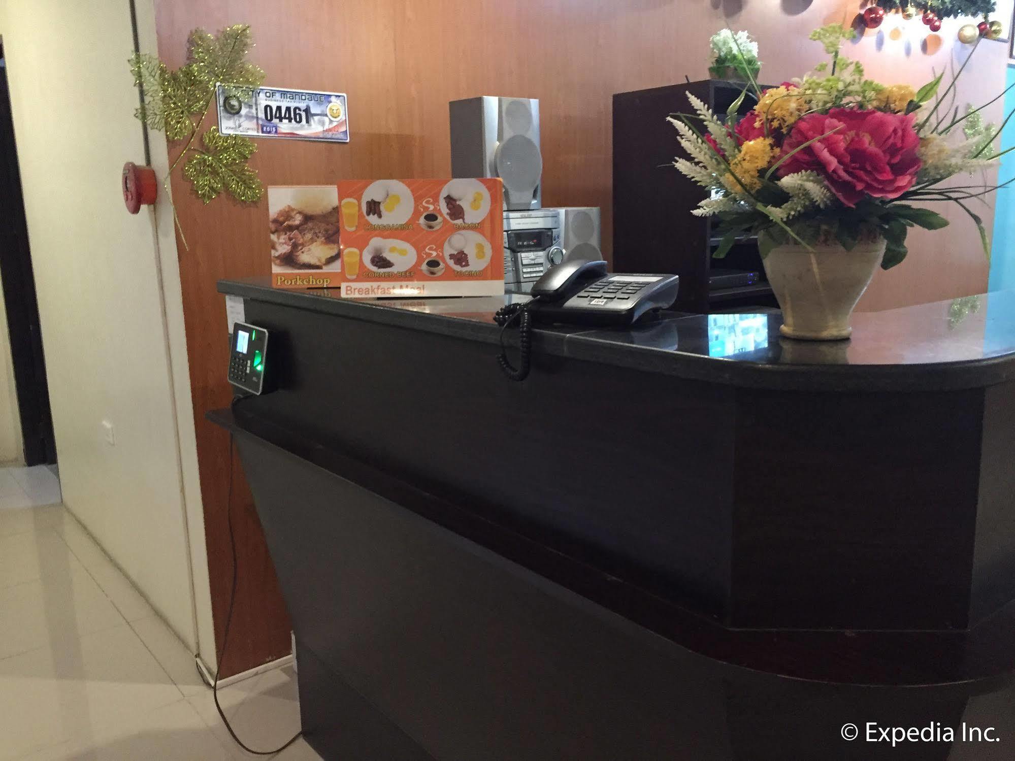 Metro Park Hotel Mandaue Cebu Kültér fotó